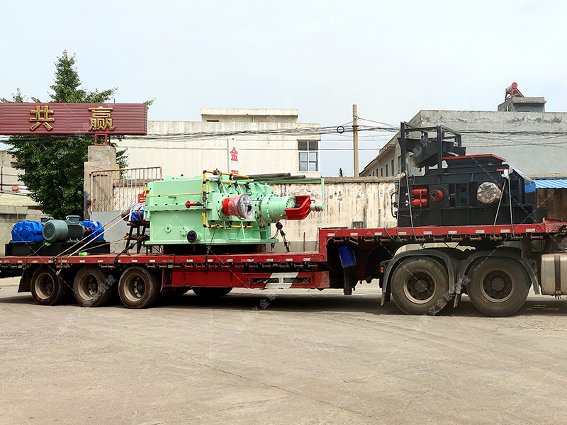 2PG1007型制砂設(shè)備液壓對輥制砂機發(fā)貨圖片