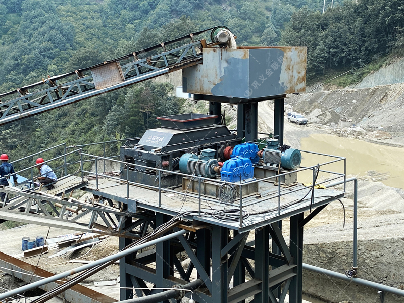 什么是對輥制砂機？工作原理、優勢及應用領域介紹