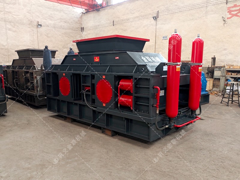 時(shí)產(chǎn)120噸液壓對輥制砂機(jī)——打造高能效的生產(chǎn)典范 時(shí)產(chǎn)120噸液壓對輥制砂機(jī)——打造高能效的生產(chǎn)典范