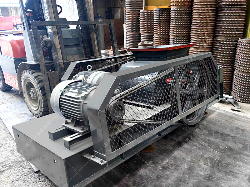 雙齒輥破碎機(jī)真的能“干濕通破”嗎？它的工作原理是什么？