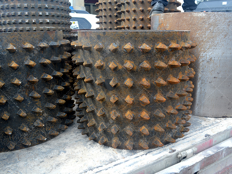 石灰石破碎生產(chǎn)線配雙齒輥合適嗎?關(guān)鍵看這2個(gè)指標(biāo)! 石灰石破碎生產(chǎn)線配雙齒輥合適嗎?關(guān)鍵看這2個(gè)指標(biāo)!